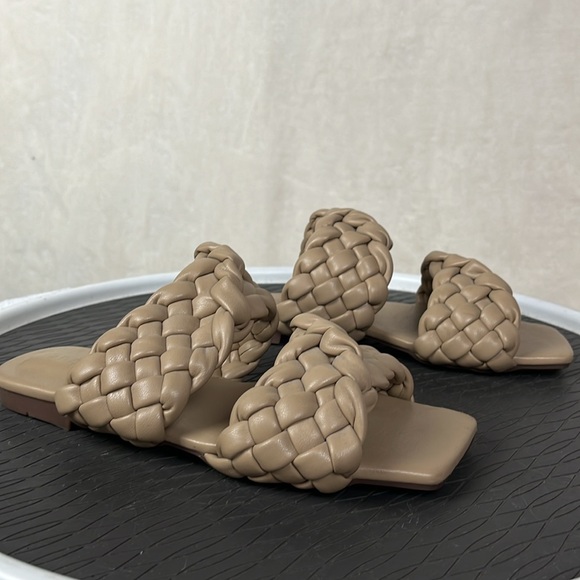 She and In slip on Braided Sandals Tan Womens size 38 - Picture 1 of 16
